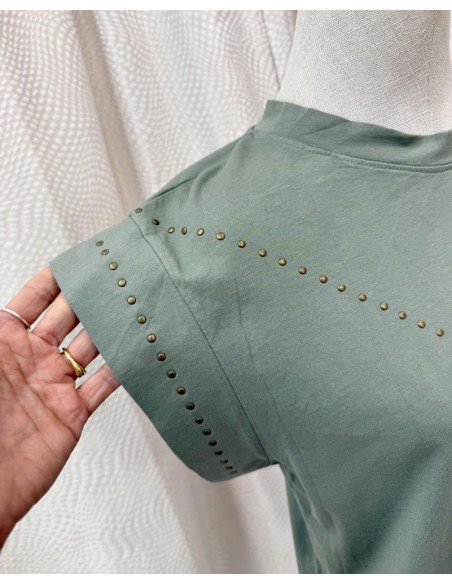 CAMISETA TACHAS VERDE BOTELLA 