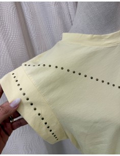 CAMISETA TACHAS AMARILLA  2